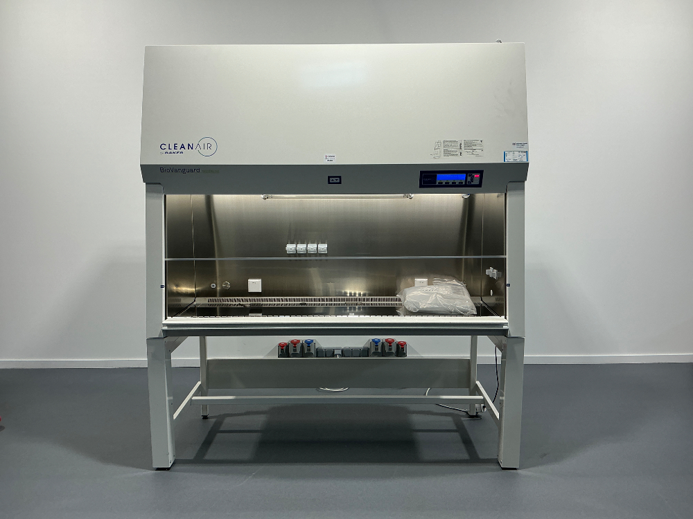 Image of Baker BioVanguard Greenline Biosafety Cabinet
